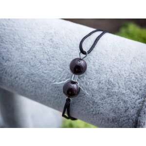 Gránát angyal karkötő fekete zsinórral, Szeretlek Tesó, R.M. ékszer - Nőknek