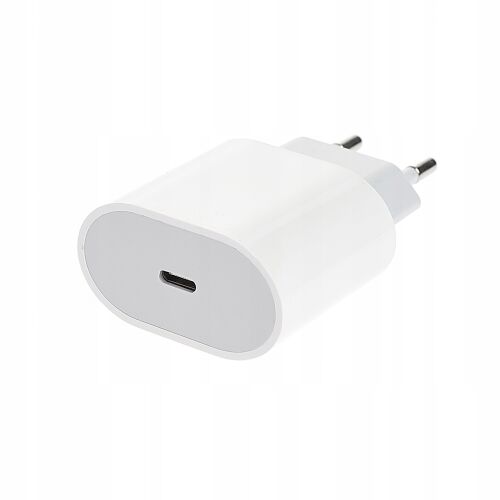 Szögletes nézet egy 20W-os USB-C töltőről mobil eszközökhöz - Telefontöltő