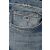 Tommy Jeans Ryan DM0DM20396 férfi kék farmer első zsebterületének közeli képe, részletes varrással és kis Tommy Jeans zászló logóval