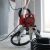 Maranello Plus 2000W festékszóró használatban, belső fal festése közben