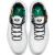 Nike Air Jordan Max Aura 3 férfi kosárlabda cipő felülnézete, fehér fekete fűzővel és jellegzetes zöld talpbetéttel, sokoldalú sportcipő