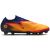 Nike Phantom 6 Low Pro 'Erling Haaland' FG focicipő, oldalnézet részletes mintázattal a sarkán, fehér háttéren