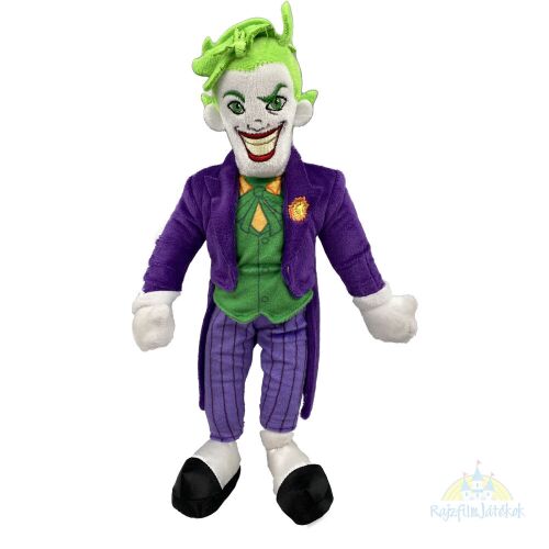 DC Comics Joker plüssfigura, 32 cm, lila öltöny, zöld haj, mosolygós, teljes alakos kép fehér háttéren 