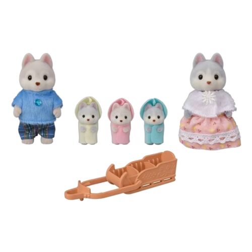 Sylvanian Families 5636 Husky család szett anyával, apával, három husky hármas ikrekkel és barna hármas szánkóval fehér háttéren, kicsomagolva - Mesehős figura