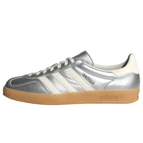 Adidas Gazelle Indoor JR1206 ezüst metál sportcipő fehér csíkokkal és gumi talppal, oldalnézet - Férfi sportcipő