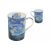 Carmani Klasszikus új bögre - V. van Gogh, Csillagos éjszaka. Két porcelán bögre Van Gogh Csillagos éjszaka mintájával, az egyik elölről 3/4 nézetben, a másik kisebb méretben a háttérben, fehér alapon.