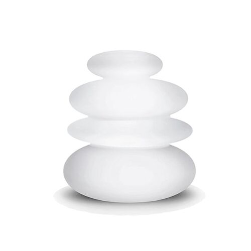 NGA Balans 70 napelemes RGB LED dekor lámpa, négy sima, fehér, kőszerű forma egymásra rakva fehér háttéren, 3/4 nézet - Kültéri dekorációs lámpa