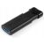 Verbatim PinStripe 256GB USB 3.0 pendrive, fekete, visszahúzott USB csatlakozóval, kék USB 3.0 porttal, fehér háttérrel, szögletes nézet