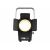 Elölnézet a BeamZ COB140 COB LED reflektorról megvilágított kettős fehér fénnyel, bemutatva erőteljes és egyenletes fénykibocsátását színpadok és rendezvények számára