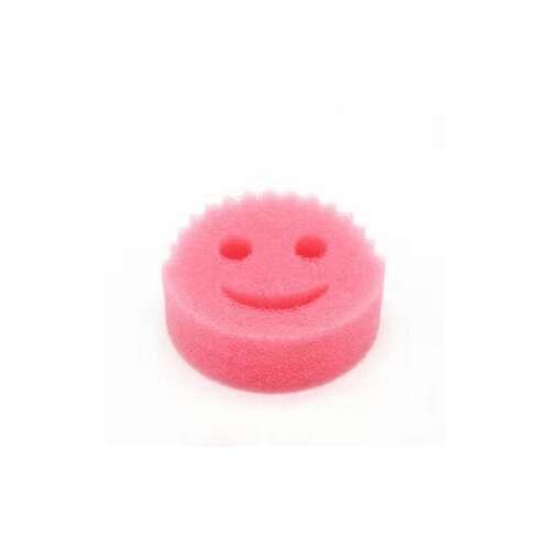 Rózsaszín mosogatószivacs mosolygós arccal, tökéletes edények, edények, serpenyők és egyéb dolgok tisztításához