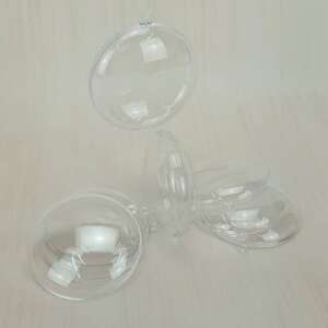 Ajándéktartó szétválasztható gömb műanyag lapos 7*7*2,5cm 5db/cs