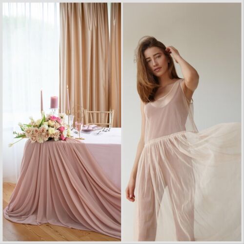 Bézs sifon anyag, elegáns asztalterítőként és légies ruhaként használva, bemutatva sokoldalúságát a divatban és lakberendezésben. - Textil méteráru