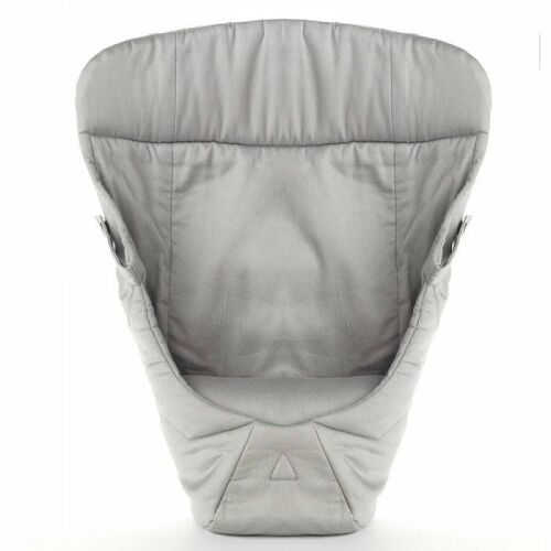 Ergobaby Szűkítőbetét Hordozóba: Grey / Szürke 171200102 - Babahordozó betét