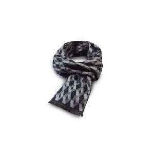 B07-10 férfi sál, fekete szürke láncszemes mintával, összehajtogatva - Férfi sál