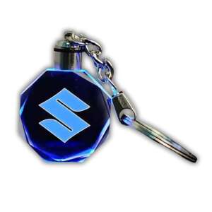 Suzuki logós kulcstartó kék fénnyel, autó kulcstartó, autó kiegészítők - Creed