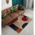 Conceptum Hypnose szőnyeg 120 x 180 Multicolor BSR-2 egy barna bőr kanapéval kiegészítve modern enteriőrben, sokoldalúságát illusztrálva