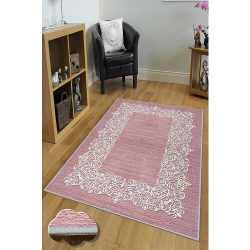 Conceptum Hypnose Carpet 120 x 180 Multicolor Hmnt618 nappali környezetben, fehér díszkeretes rózsaszín szőnyeggel, bútorokkal a háttérben, 3D digitális nyomtatás, csúszásmentes - Szőnyeg