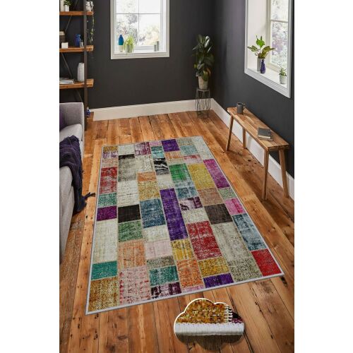 Conceptum Hypnose Hall Carpet (80 x 200) Multicolor Hmnt806 modern nappali környezetben, fa padlóval és sötét falakkal - Conceptum Hypnose