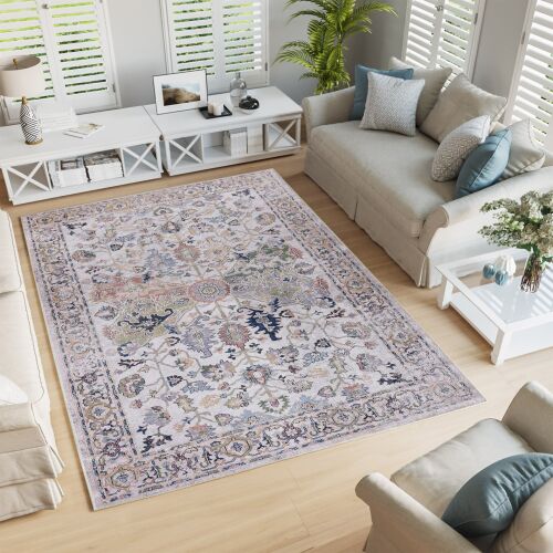 Conceptum Hypnose fehér szőnyeg 100x200cm egy világos nappaliban kanapékkal és dohányzóasztalokkal, bemutatva mintás dizájnját - Szőnyeg