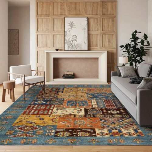 Conceptum Hypnose Szőnyeg, 100x300 cm, modern nappali környezetben, bemutatva teve, narancs, cserépvörös és kék patchwork mintáját, puha 100% pamut anyagból - Lakberendezés