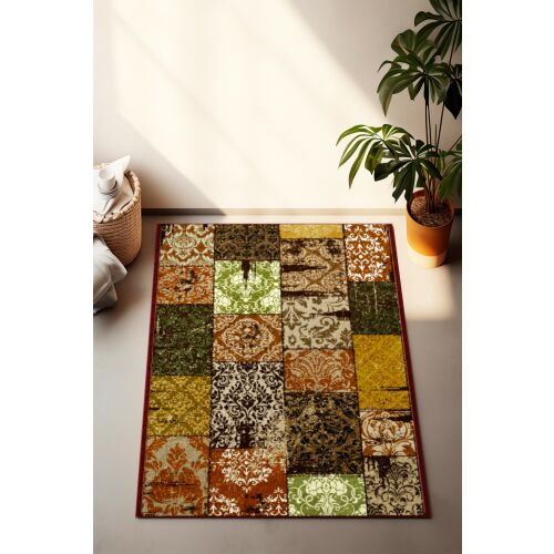 Conceptum Hypnose Hall Carpet (80 x 150) Multicolor CT-1080 előszobai környezetben, vibráló patchwork mintázatát és csúszásmentes tulajdonságát bemutatva, meleget és stílust kölcsönözve az otthon bejáratának - Szőnyeg