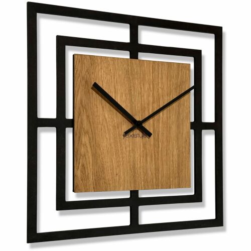 FLEXISTYLE Harmonic 40cm fekete fa falióra, ferde 3/4 nézet fehér háttéren, kiemelve a mélységet és a modern designt - Falióra