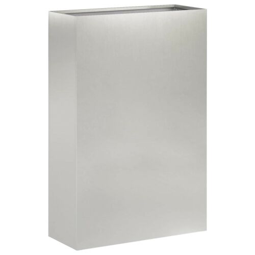 Szögletes nézet a Kerti cserép Ezüst 40 x 20 x 75 cm Rozsdamentes Acél négyszögletes virágtartóról, kiemelve annak elegáns ezüst felületét és modern dizájnját - Kert