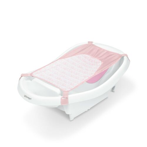 INGENUITY Comfy Clean Deluxe rózsaszín babakád fehér alappal és rózsaszín hálós támasztékkal, újszülött kortól kisgyermek korig, fehér háttérrel - Babakád és kádállvány