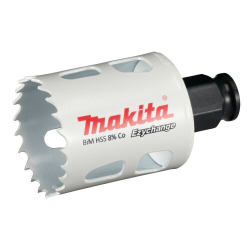 Ferdeszögű nézet a Makita bimetál körkivágóról 41 mm Ezychange, kiemelve az éles fogakat és az Ezychange rendszert - Körkivágó és lyukfűrész