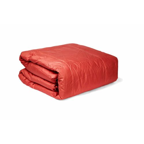 Összehajtott Brius téli paplan kacsatollal, 300g, nagyon meleg, korall színű, fehér háttérben - Dekoráció