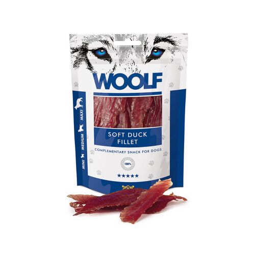WOOLF Kacsafilé Jerky Mini kutyajutalomfalat csomagolásban, néhány darabbal mellette - Kutyaeledel