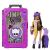 Monster High Skulltimate Secrets Clawdeen Wolf baba téli öltözékben, zárt lila szekrény bőröndje és koporsó alakú gurulós poggyásza mellett