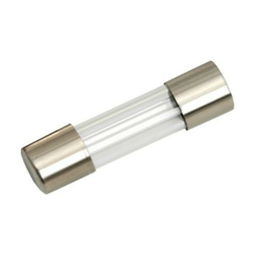 Üveg biztosíték 2A, 6.3x32mm, elektromos áramkör védelemhez, közelkép fehér háttéren - Késes biztosíték