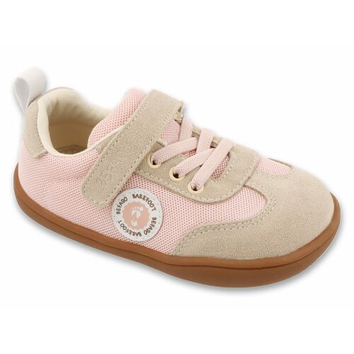 BUTY DZIEWCZĘCE BAREFOOT MESHI BEFADO rózsaszín velúr és hálós lány barefoot cipő tépőzáras záródással, szögből nézve fehér alapon - Utcai - sport gyerekcipő