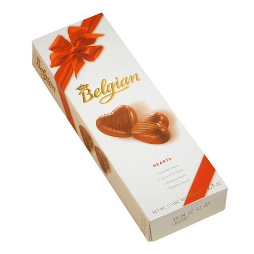 BELGIAN Hearts Hazelnut szívdesszert csokoládé doboz, 65g, piros szalaggal, fehér háttérrel - Édesség