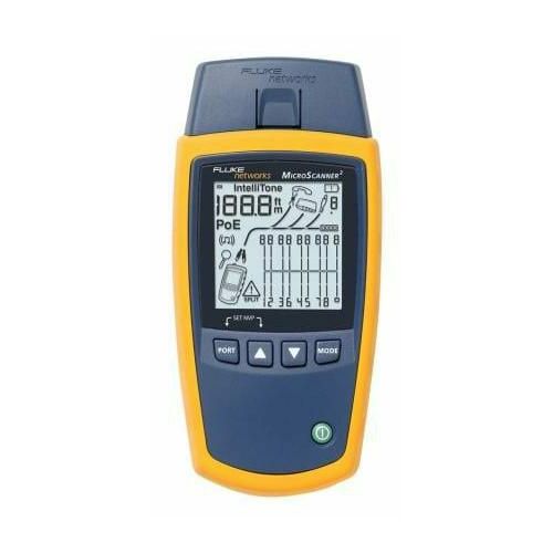 Fluke MicroScanner2 hálózati kábel ellenőrző és PoE teszter, elölnézet, sárga és kék eszköz digitális kijelzővel, amely kábel teszteredményeket mutat - Hálózati szerszám