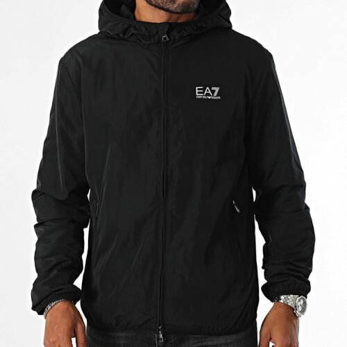 Fekete EA7 M JACKET PL dzseki, férfi kapucnis széldzseki EA7 Emporio Armani logóval, elülső cipzárral és rugalmas mandzsettával - Divat és öltözködés