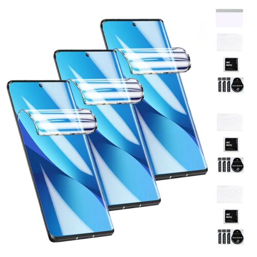 3 darabos Cubot X50 hidrogél kijelzővédő fólia csomag felhelyező készlettel, melyen a fóliák kissé megemelkedve láthatók három telefonon, fehér háttérrel. - Kijelzővédő fólia
