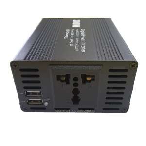 300W Szivargyújtós Digitális Adapter/Inverter, 220V-os kimenettel fekete 46595123 