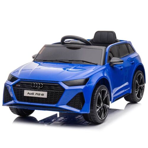 Szögletes nézet a kék Audi RS6 GT elektromos kisautóról