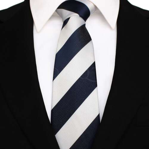 Sötétkék és fehér csíkos nyakkendő