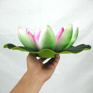 Solar powered lotus flower light, pink and white, in hand - Nonbrand Solar lantern