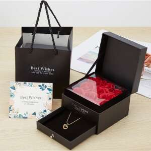 Díszdobozos örök rózsa és nyaklánc szett 