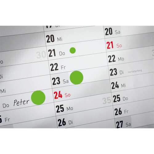 Avery grüne Markierungspunkte zur Datumsmarkierung auf einem Kalender