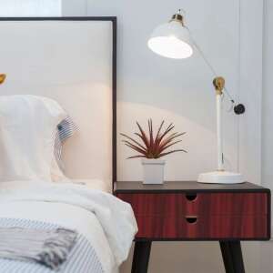 Gekkofix MAHAGONY öntapadós tapéta éjjeli szekrényen - Gekkofix