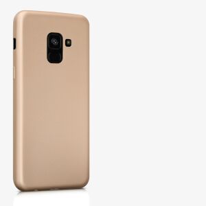 Kwmobile Samsung Galaxy A8 (2018) gold silicone case angled view - Phone Case