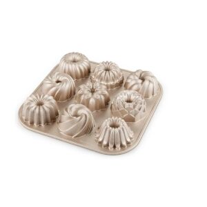 DELÍCIA 9 mini kuglóf baking mold, non-stick bundt pan for mini cakes - Baking Mold