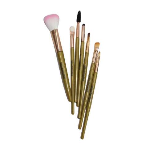 7-dielna sada make-up štetcov, zlaté rukoväte, biele pozadie