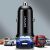 USAMS Dual USB Autoladeger mit Autos im Hintergrund