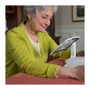 Table Magnifier with Lamp